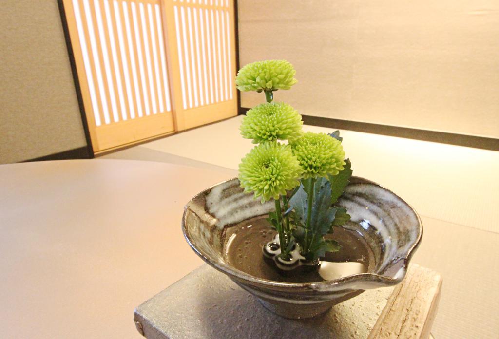 Hosta Nijo Aoi Villa Kyoto Exterior photo