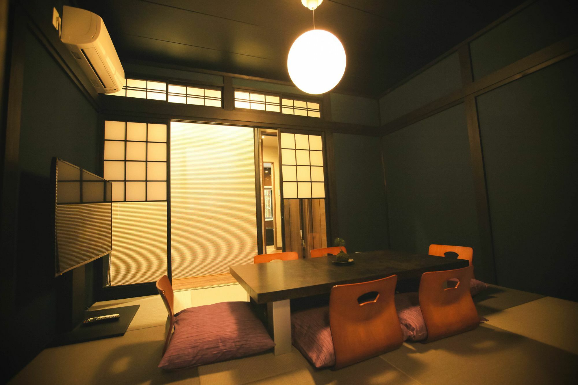 Hosta Nijo Aoi Villa Kyoto Exterior photo